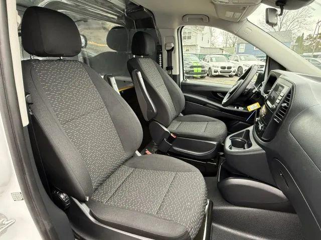 2022 Mercedes-Benz Metris Base
