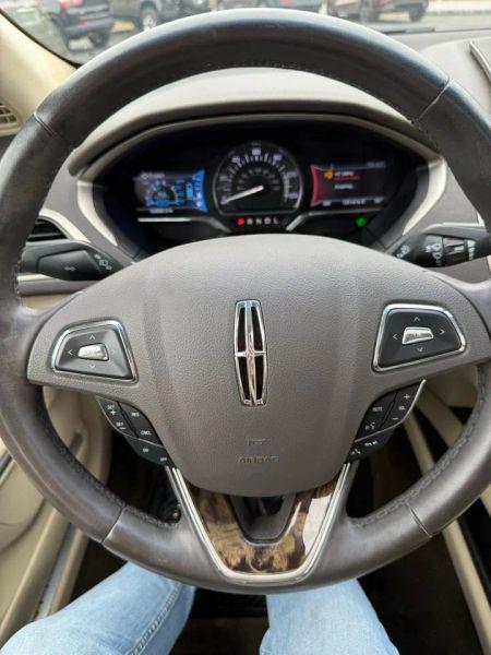 2015 Lincoln MKZ Hybrid Base