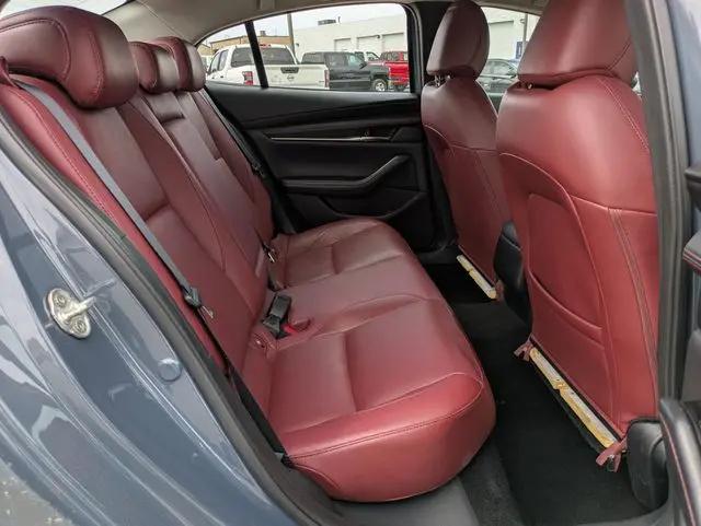 2024 Mazda Mazda3 2.5 S Carbon Edition