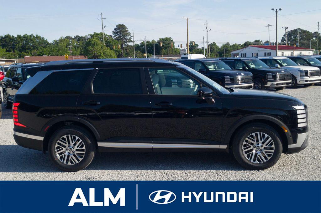 New 2026 Abyss Black Pearl HYUNDAI SEL Premium FWD image 5