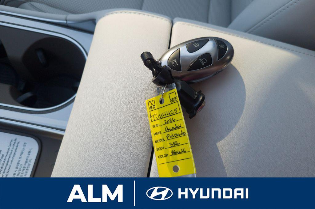 New 2026 Abyss Black Pearl HYUNDAI SEL Premium FWD image 34