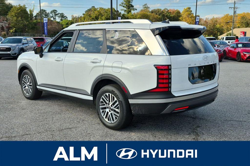 New 2026 Creamy White Pearl HYUNDAI SEL FWD image 10