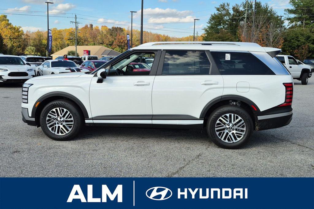 New 2026 Creamy White Pearl HYUNDAI SEL FWD image 11