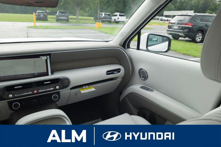 New 2026 Creamy White Pearl HYUNDAI SEL FWD image 20
