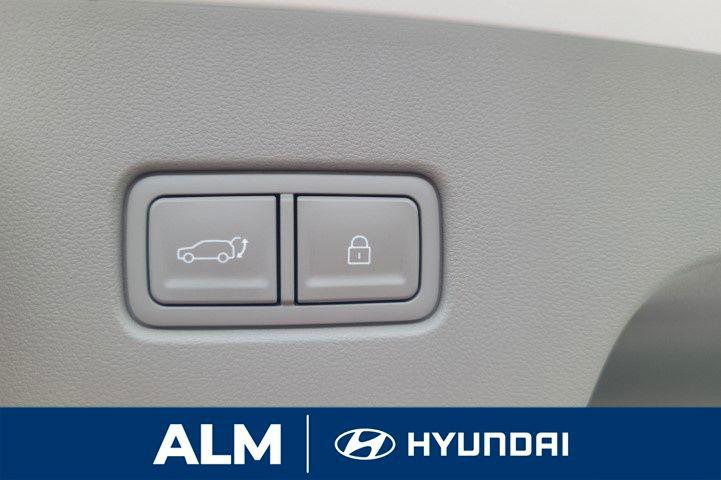 New 2026 Creamy White Pearl HYUNDAI SEL FWD image 25