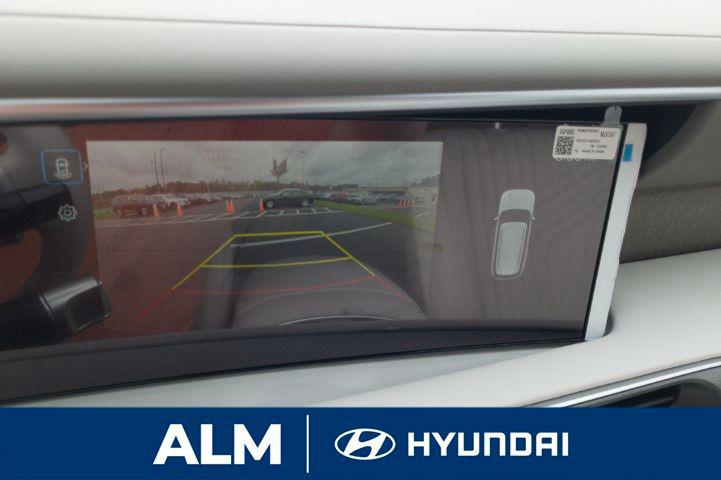 New 2026 Creamy White Pearl HYUNDAI SEL FWD image 27
