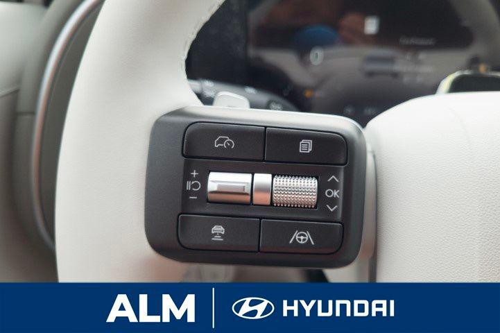 New 2026 Creamy White Pearl HYUNDAI SEL FWD image 31