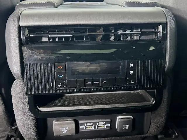 2025 Jeep Wagoneer Series III 4x4
