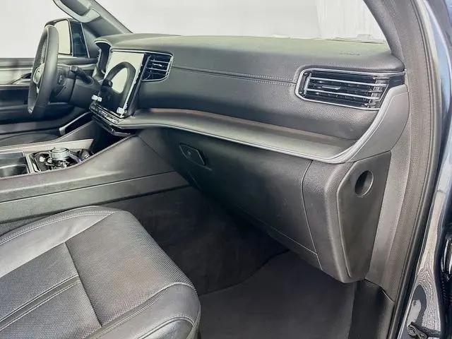 2025 Jeep Wagoneer Series III 4x4