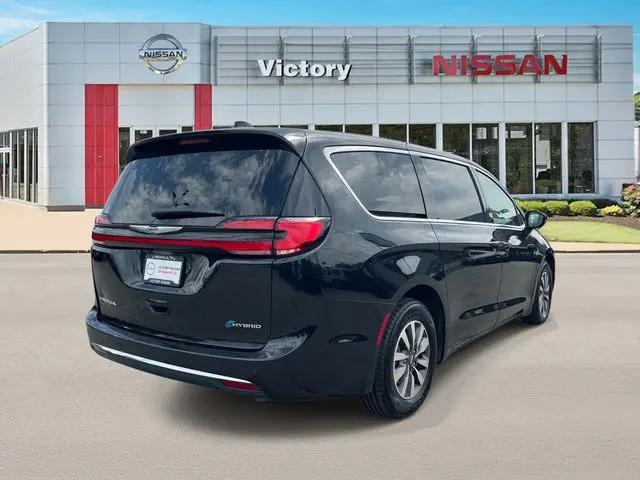 2022 Chrysler Pacifica Hybrid Touring L
