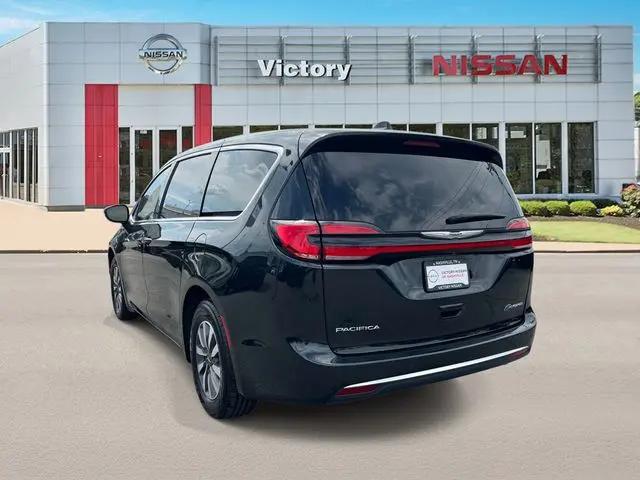 2022 Chrysler Pacifica Hybrid Touring L