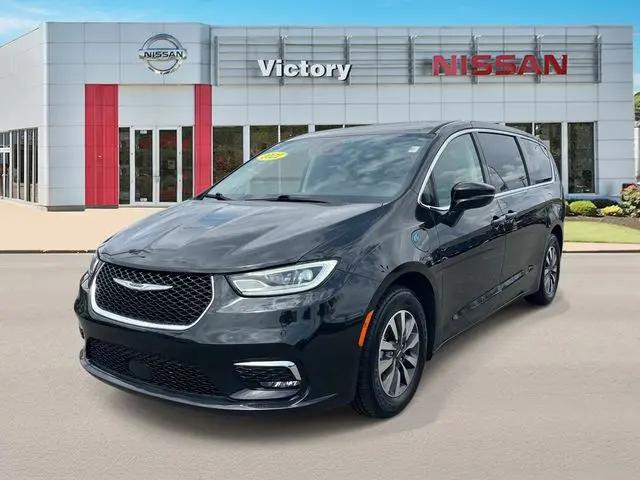2022 Chrysler Pacifica Hybrid Touring L