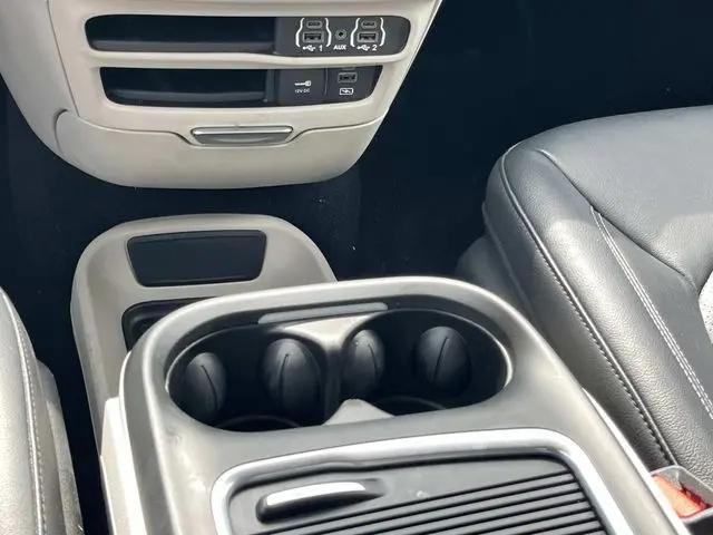 2022 Chrysler Pacifica Hybrid Touring L