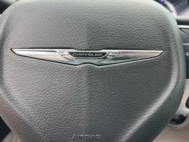 2022 Chrysler Pacifica Hybrid Touring L