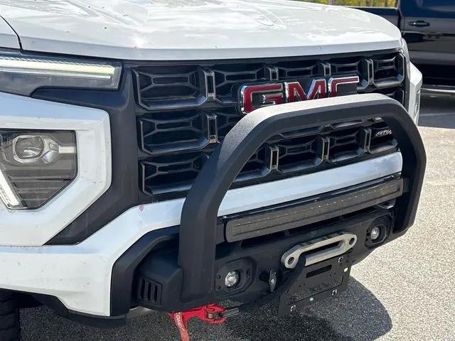 2023 GMC Canyon 4WD Crew Cab Short Box AT4X