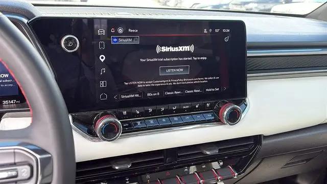 2023 GMC Canyon 4WD Crew Cab Short Box AT4X