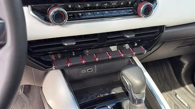 2023 GMC Canyon 4WD Crew Cab Short Box AT4X