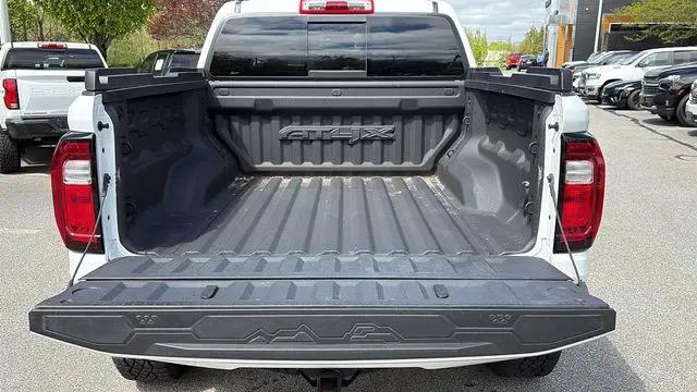 2023 GMC Canyon 4WD Crew Cab Short Box AT4X