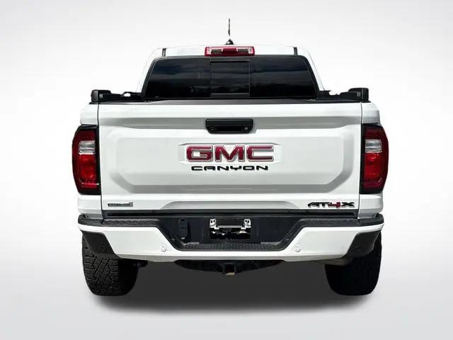 2023 GMC Canyon 4WD Crew Cab Short Box AT4X