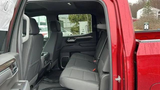 2026 Chevrolet Silverado 1500 4WD Crew Cab Short Bed RST