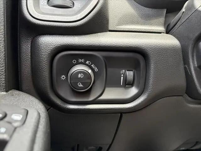 2026 Ram 2500 Tradesman Crew Cab 4x4 6'4" Box