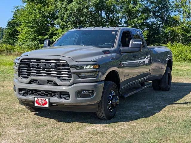 2026 Ram 3500 Big Horn Crew Cab 4x4 8' Box