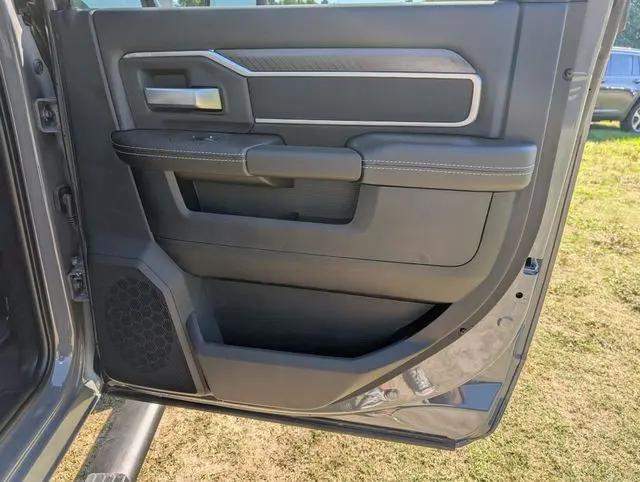 2026 Ram 3500 Big Horn Crew Cab 4x4 8' Box