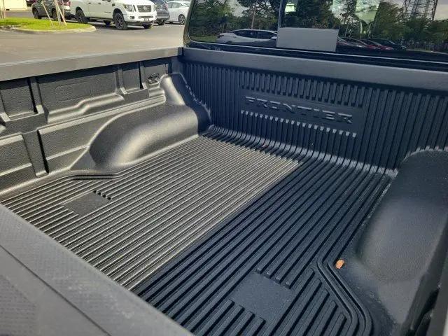 2026 Nissan Frontier Crew Cab SV 4x2