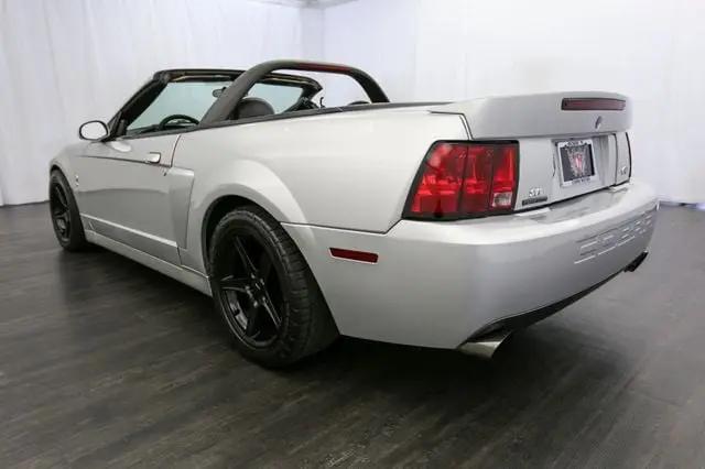 2004 Ford Mustang Cobra