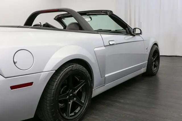 2004 Ford Mustang Cobra
