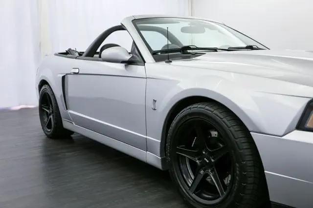 2004 Ford Mustang Cobra