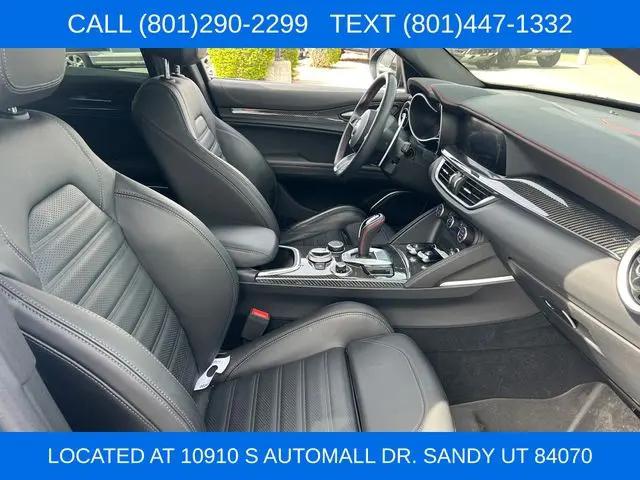 2023 Alfa Romeo Stelvio Estrema AWD