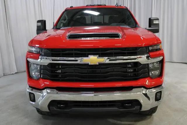 2026 Chevrolet Silverado 3500HD Crew Cab, Standard Bed, LT, 4WD