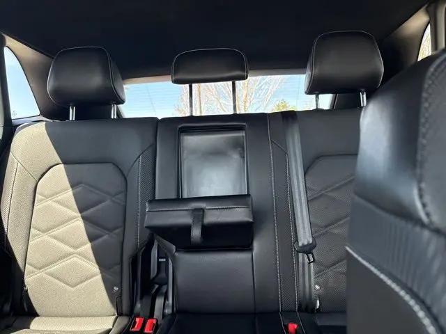 2025 Volkswagen Atlas Cross Sport 2.0T SE w/Technology