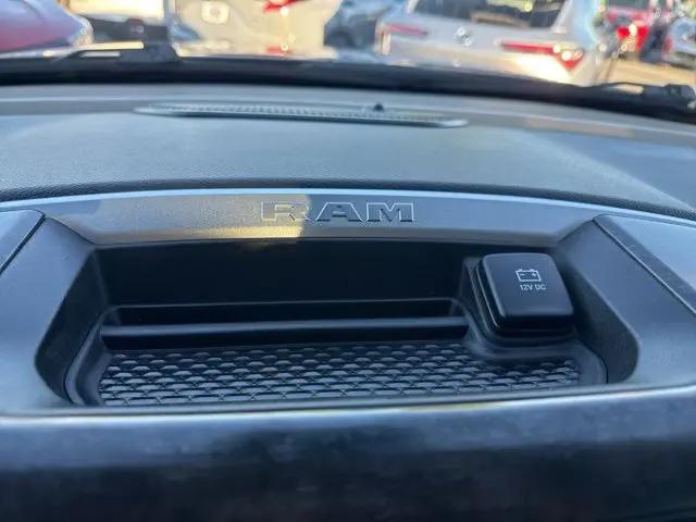 2020 Ram 1500 Big Horn Crew Cab 4x4 5'7" Box