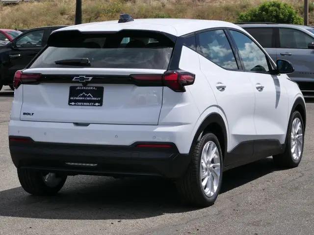 2027 Chevrolet Bolt LT FWD