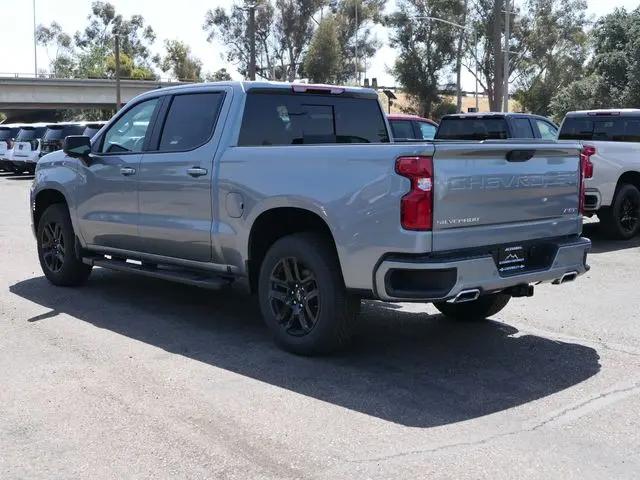 2026 Chevrolet Silverado 1500 4WD Crew Cab Short Bed RST