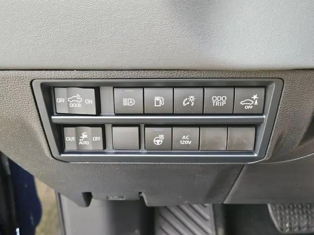 2026 Toyota Tundra Capstone CrewMax 6.4' Bed