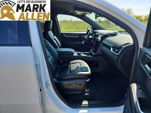 2024 GMC Acadia FWD Elevation