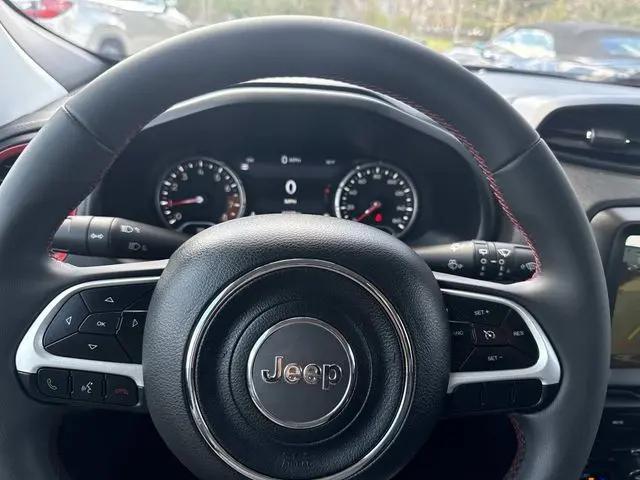 2023 Jeep Renegade Trailhawk 4x4