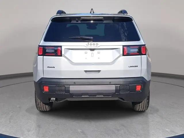 2026 Jeep Cherokee Laredo 4x4
