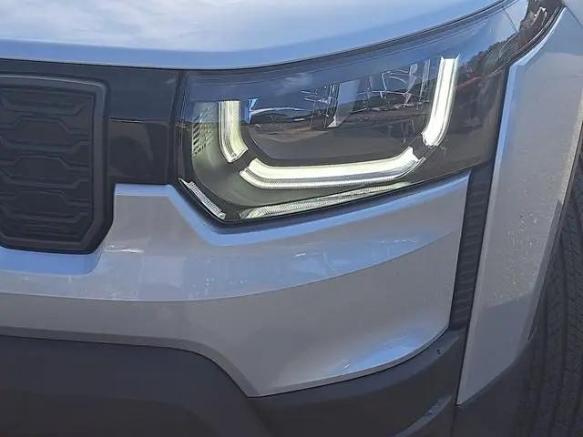 2026 Jeep Cherokee Laredo 4x4