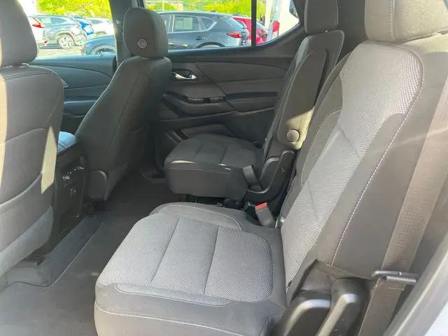 2023 Chevrolet Traverse AWD LT Cloth