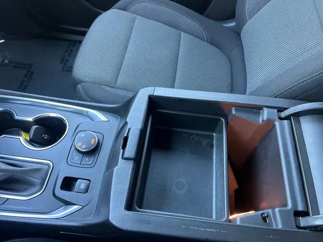 2023 Chevrolet Traverse AWD LT Cloth