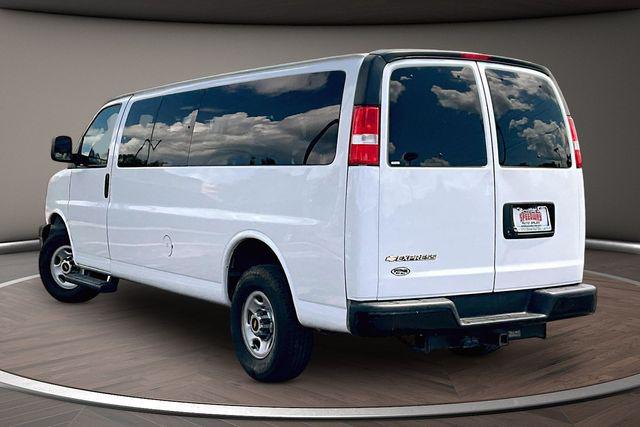 2022 Chevrolet Express Passenger RWD 3500 Extended Wheelbase LS