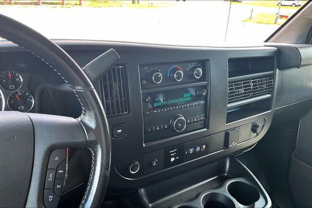 2022 Chevrolet Express Passenger RWD 3500 Extended Wheelbase LS