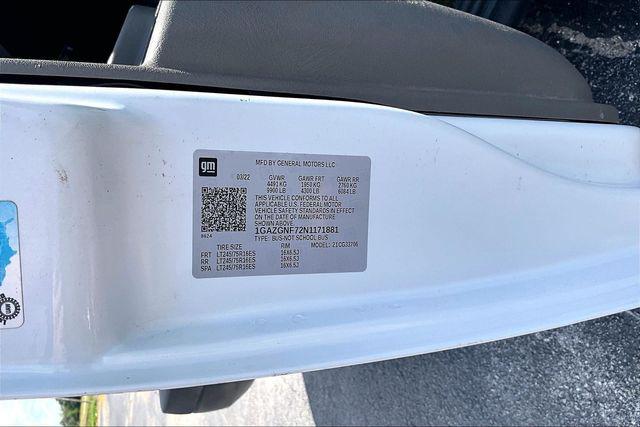 2022 Chevrolet Express Passenger RWD 3500 Extended Wheelbase LS