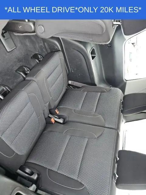 2023 GMC Acadia AWD SLE