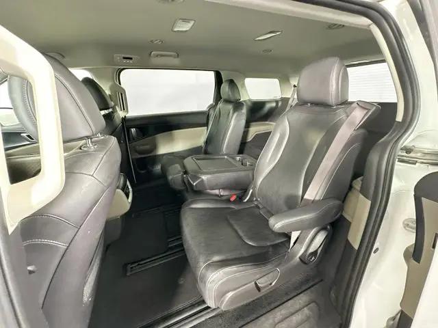 2025 Kia Carnival MPV LXS