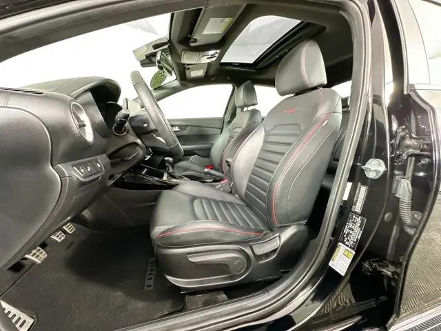 2023 Kia Forte GT Manual